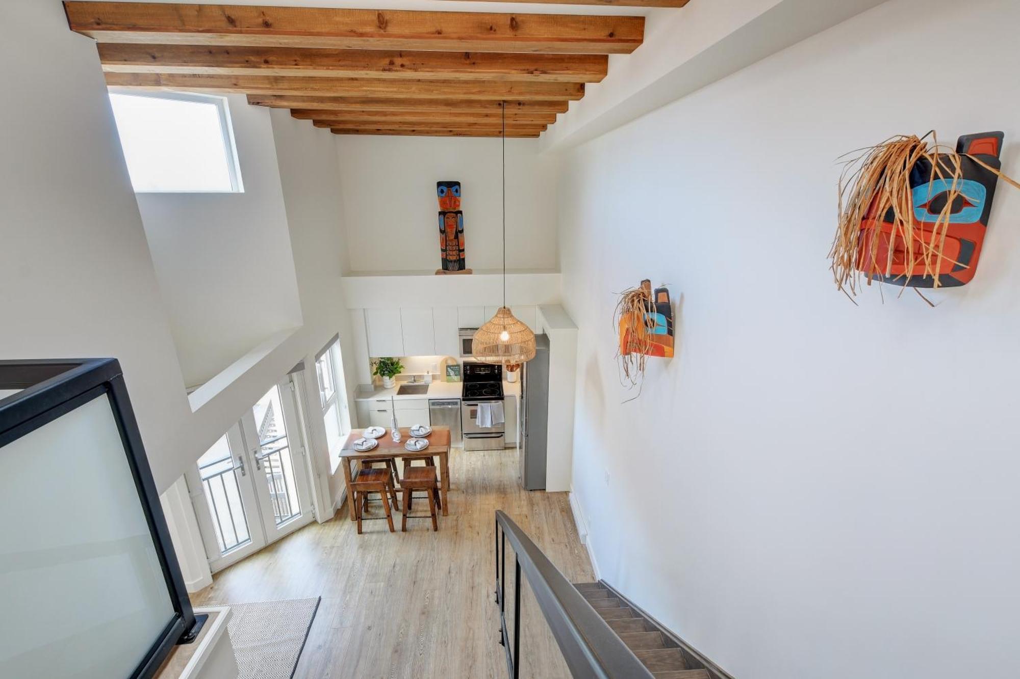 West Coast Loft With Rooftop Patio + Harbour View